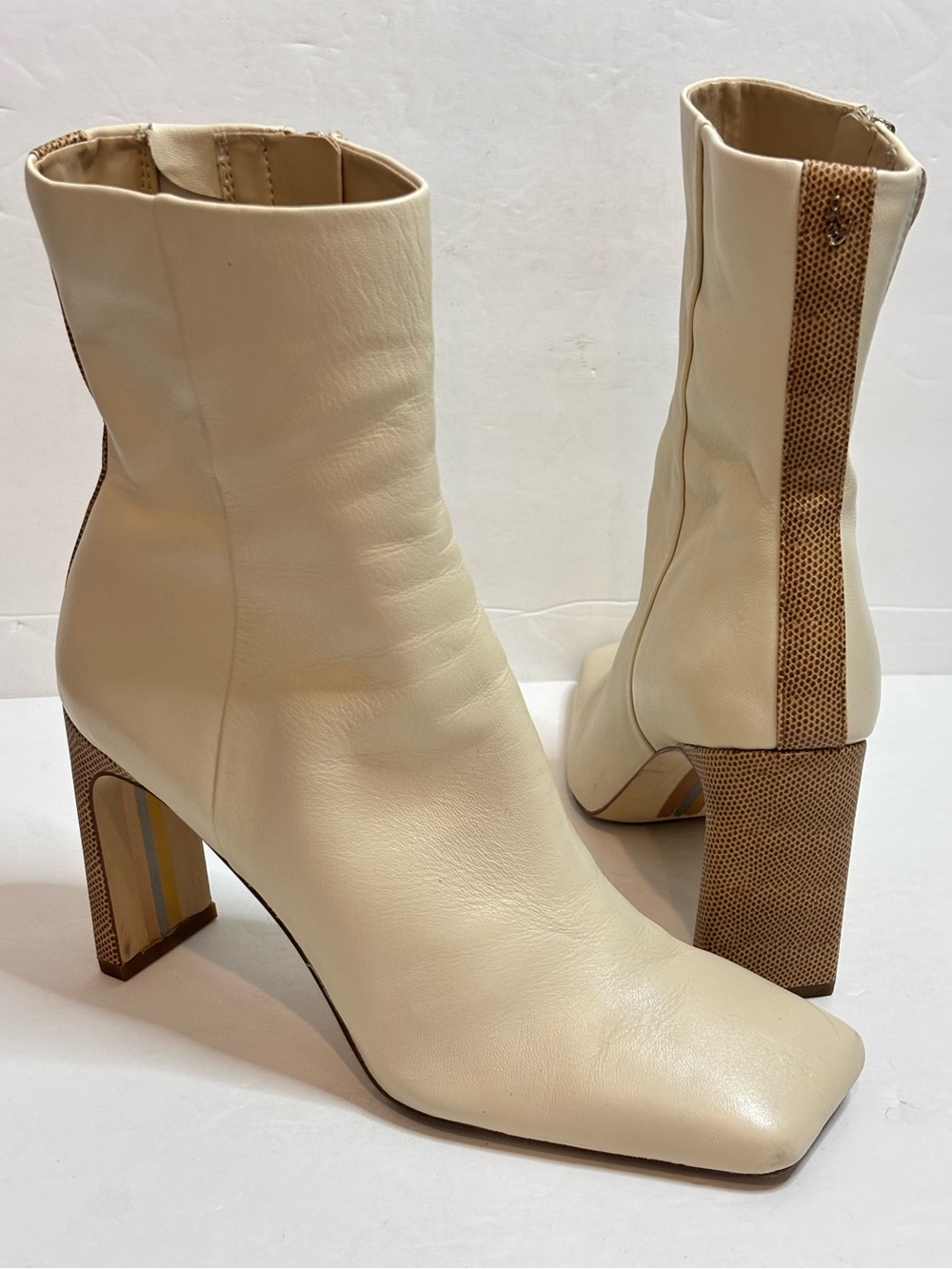 Sam Edelman Anika Ivory Leather Square Toe Heeled Boot 8.5